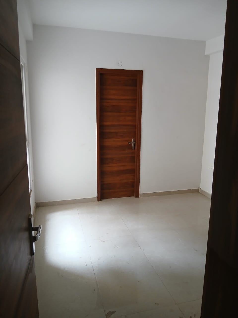 2 BHK + Study Room Apartment For Sale in Supertech Czar Suites