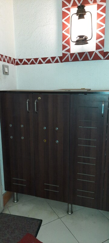 Furnished Amenities in 3 BHK Apartment at Harsh Vihar, Aundh – for Rent