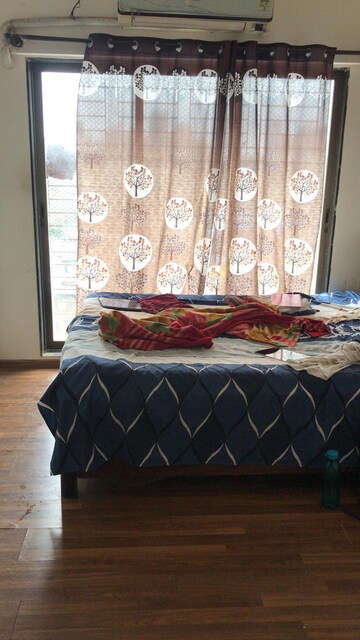 Bedroom in 1 BHK Apartment at Kalpavruksh Garden 1, Kandivali West – for Rent