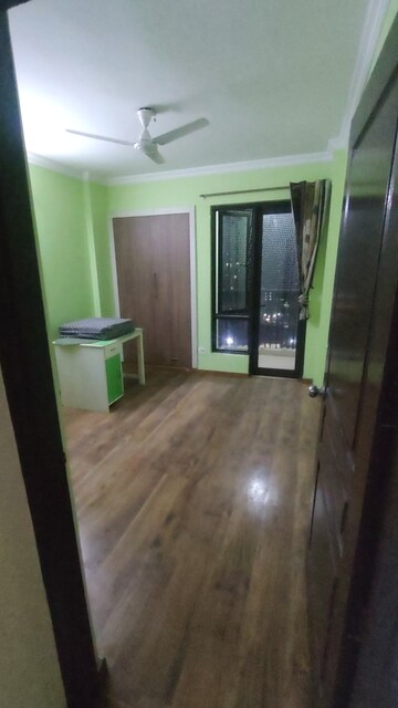 2 BHK Apartment For Rent in Logix Blossom County, Sector 137