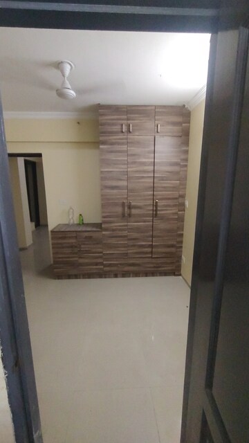 Room in 2 BHK Apartment at Logix Blossom County, Sector 137 – for Rent