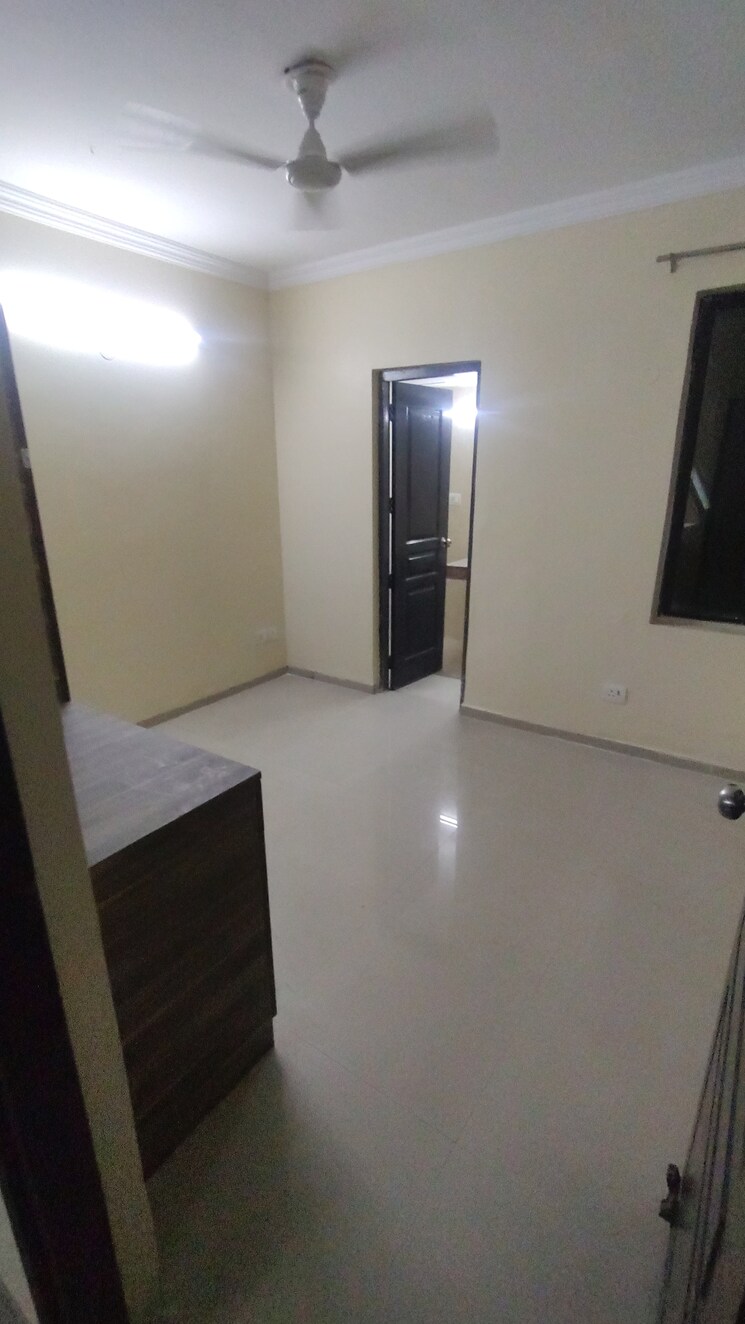 Bedroom, logix-blossom-county 2 Bedroom 1040 Sq.Ft. Apartment In Sector 137 Noida 8967947