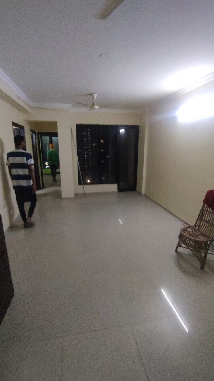 Hall, logix-blossom-county 2 Bedroom 1040 Sq.Ft. Apartment In Sector 137 Noida 8967947