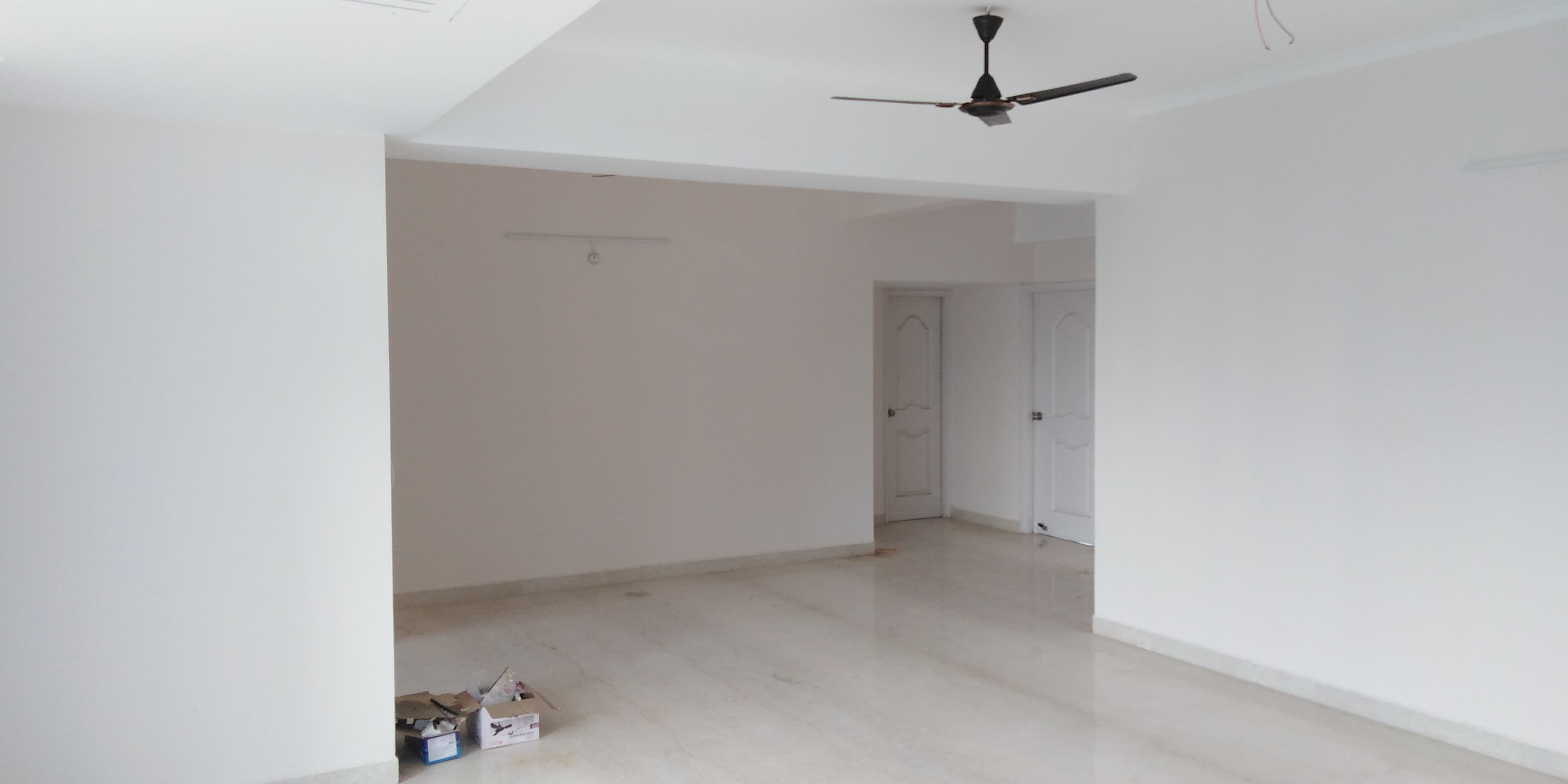 3.5 BHK + Servant Room Apartment For Sale in Suraj Oranje Castle