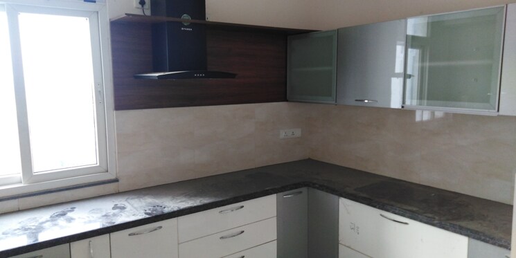 Kitchen, suraj-oranje-castle 3.5 Bedroom 2221 Sq.Ft. Apartment In Gomti Nagar Lucknow 8967930