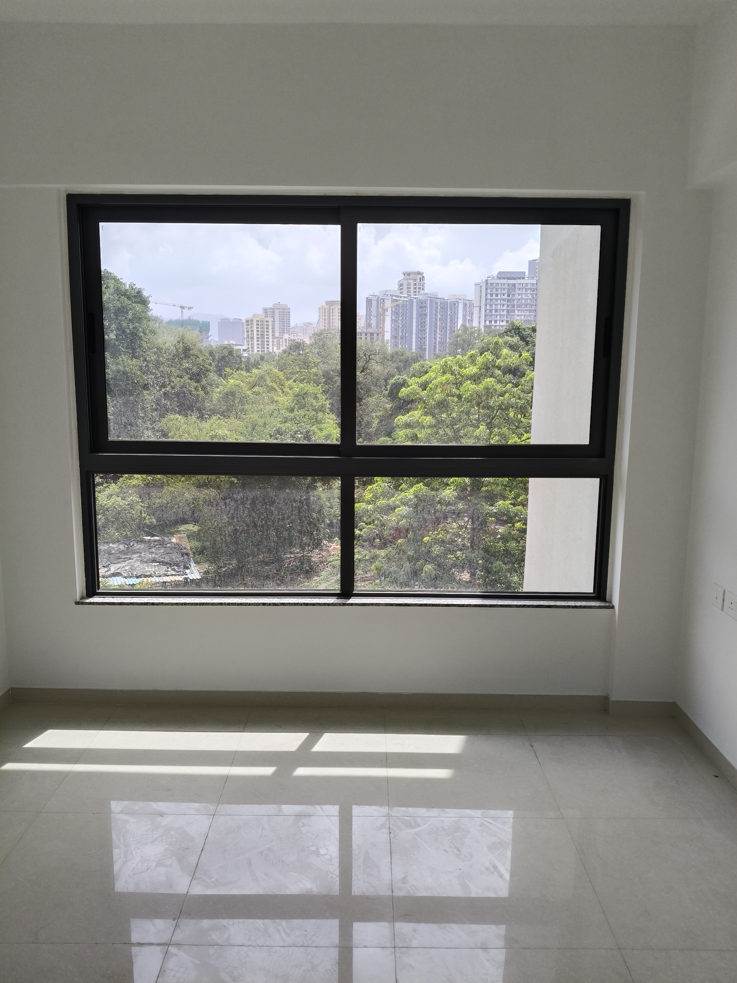 2 BHK Apartment For Sale in Kalpataru Immensa