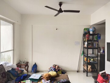 Furnished Amenities in 2 BHK Apartment at Esclare Royale, Kharadi – for Sale