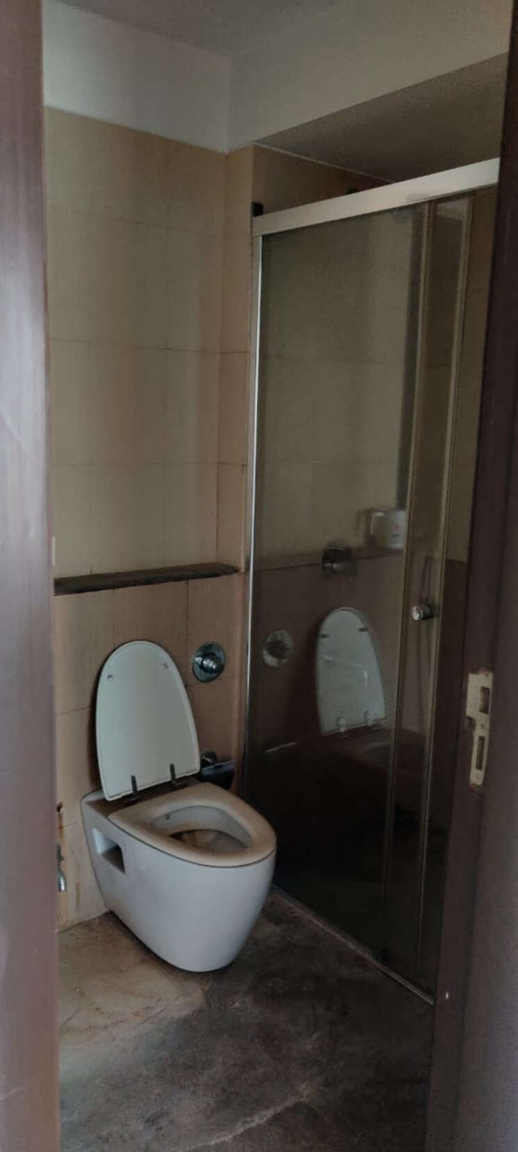 Bathroom, db-woods 2.5 Bedroom 1100 Sq.Ft. Apartment In Goregaon East Mumbai 8967991