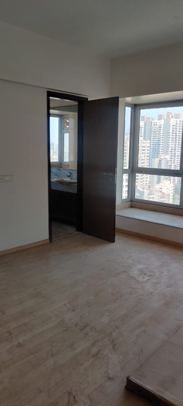 Room, db-woods 2.5 Bedroom 1100 Sq.Ft. Apartment In Goregaon East Mumbai 8967991