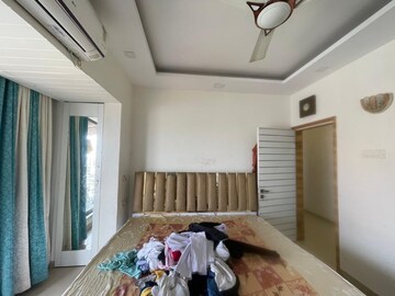 Bedroom in 2 BHK Apartment at Tricity palacio, Seawoods – for Rent