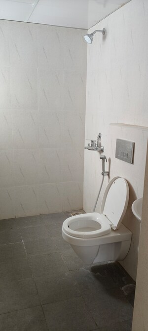 Bathroom in 2.5 BHK Apartment at Ozone Urbana Pavilion, Devanahalli – for Sale