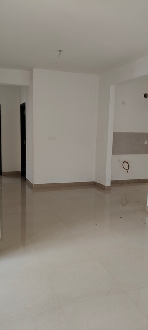 Room in 2.5 BHK Apartment at Ozone Urbana Pavilion, Devanahalli – for Sale