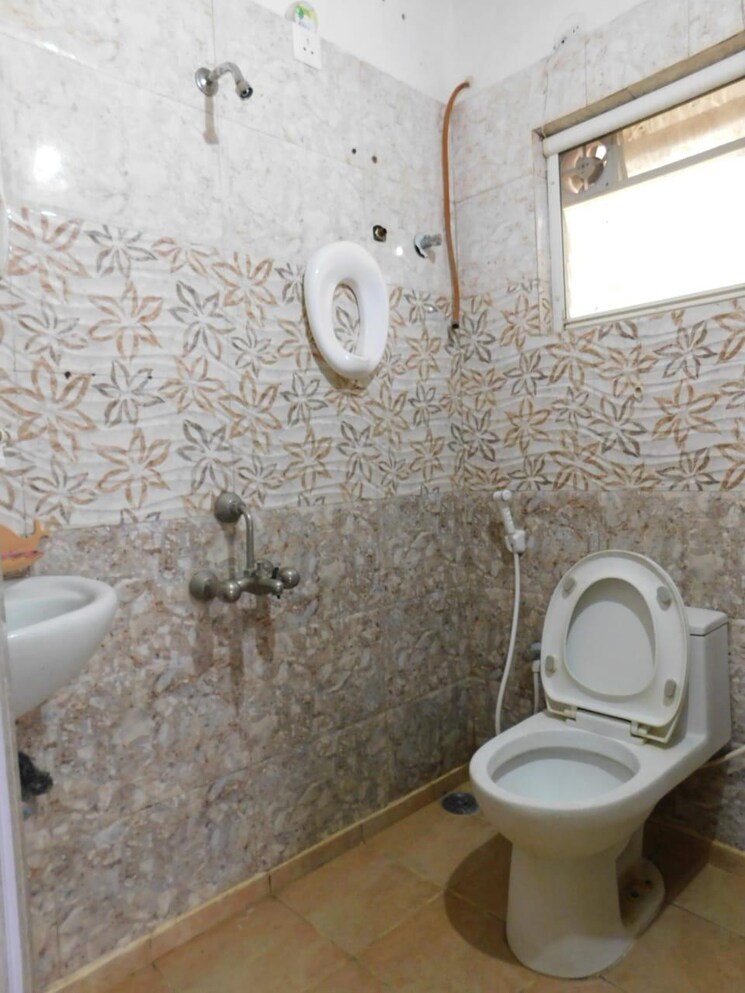 Bathroom, mayur-brundavan 2 Bedroom 935 Sq.Ft. Apartment In Electronic City Phase ii Bangalore 8968028