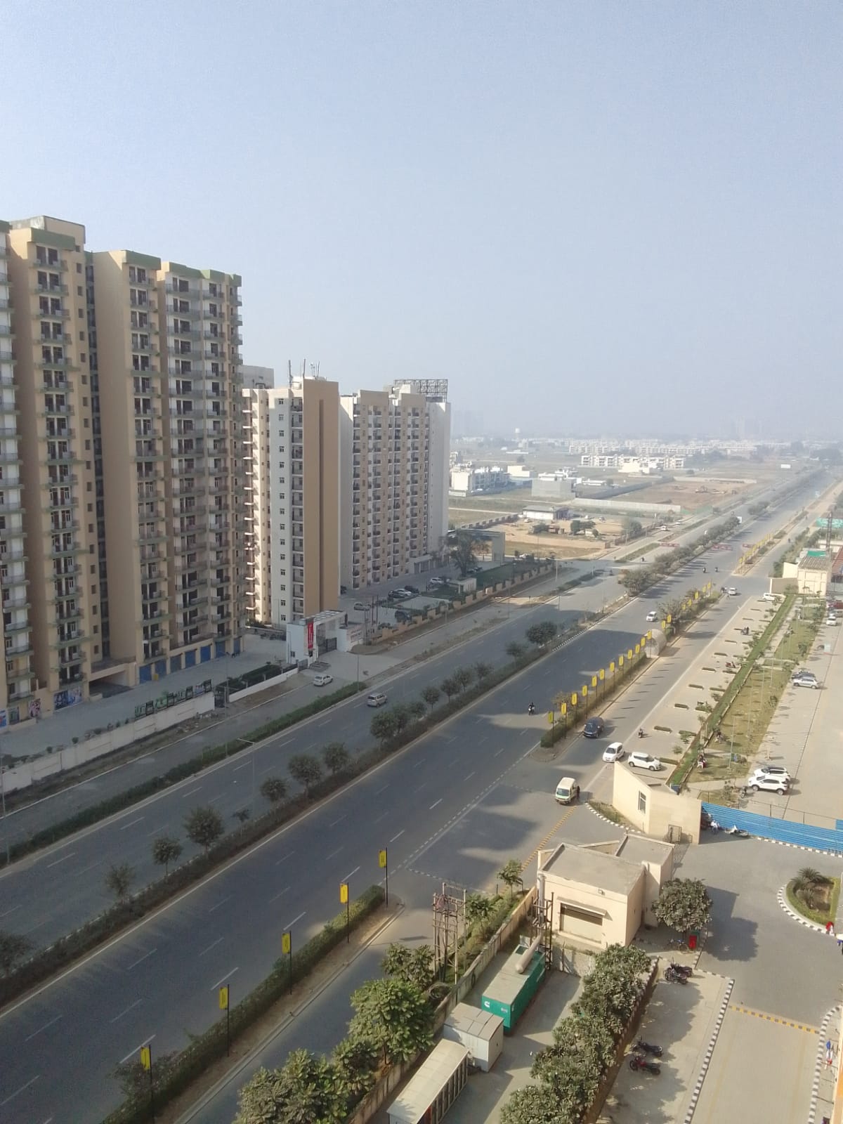 2.5 BHK Apartment For Sale in Wave Prime Floors