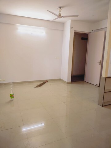 Room in 2 BHK Apartment at Breez Global Heights, Sohna Sector 33 – for Sale