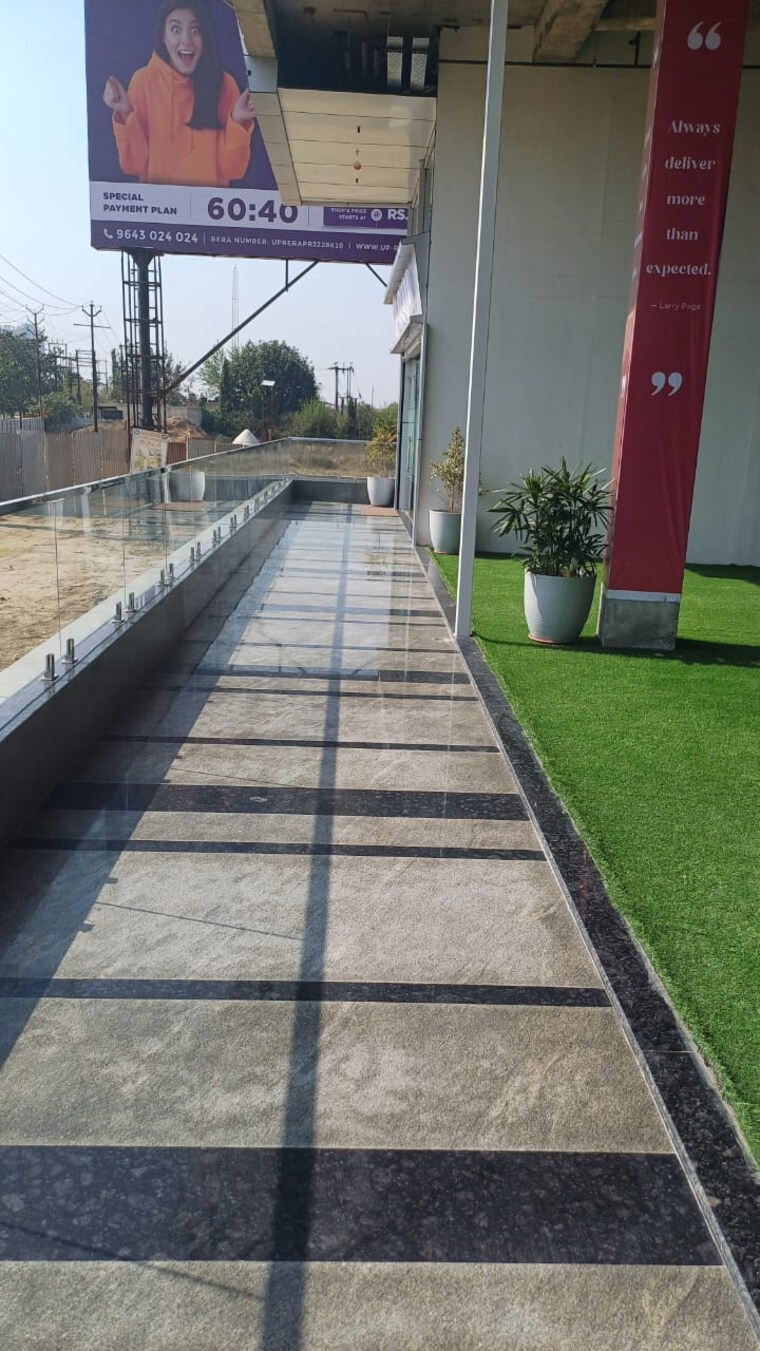 Balcony, ska-arcadia Commercial Shop 280 Sq.Ft. In Wave City Ghaziabad 8968158