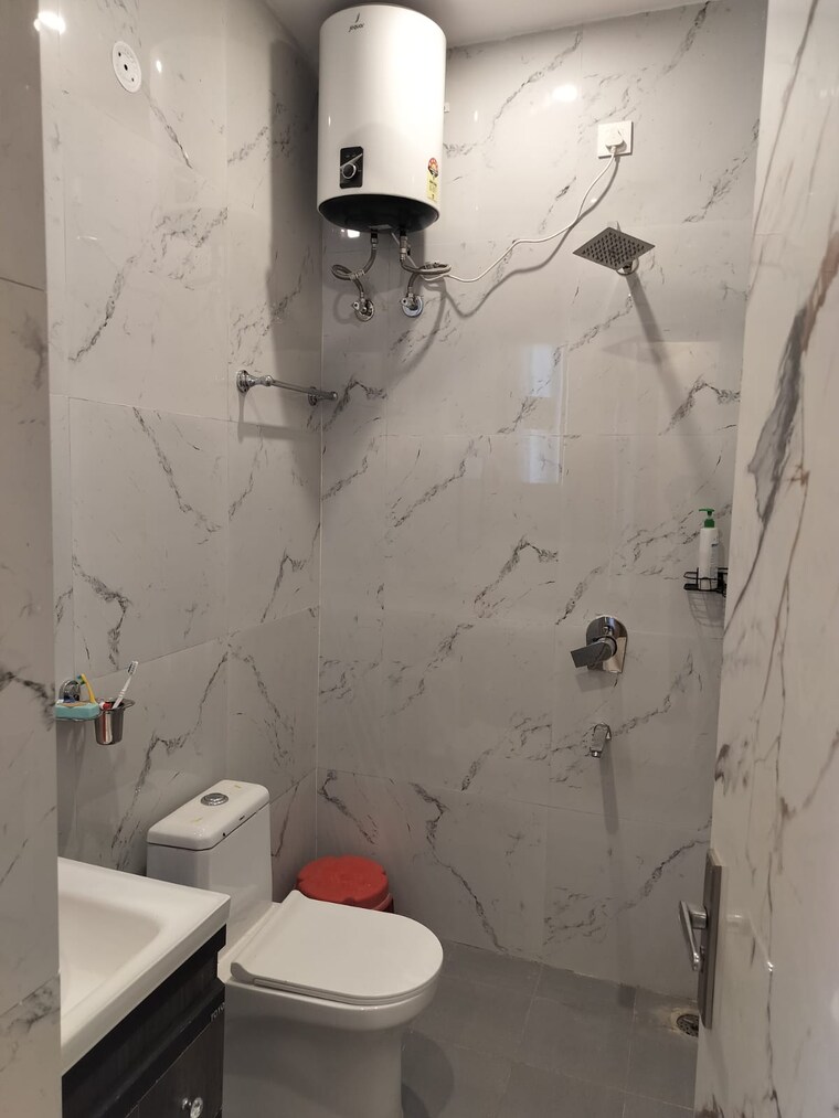 Bathroom, danda lakhond 3 Bedroom 81 Sq.Yd. Independent House In Danda Lakhond Dehradun 8968133