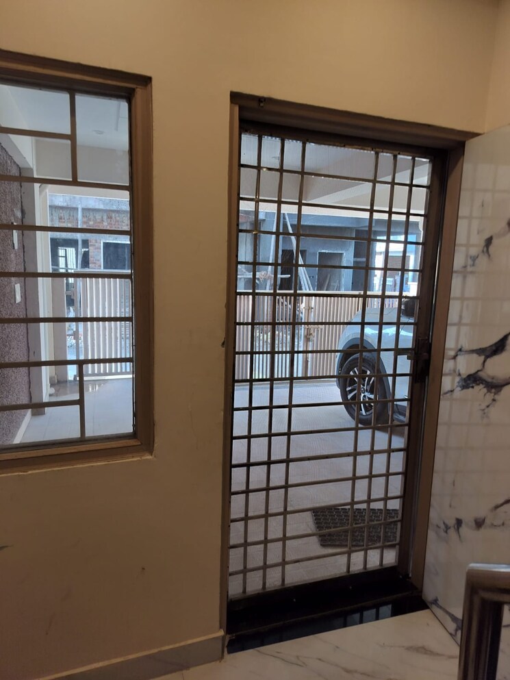 Other, danda lakhond 3 Bedroom 81 Sq.Yd. Independent House In Danda Lakhond Dehradun 8968133