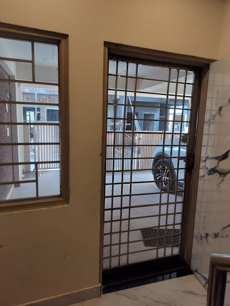 Other, danda lakhond 3 Bedroom 81 Sq.Yd. Independent House In Danda Lakhond Dehradun 8968133