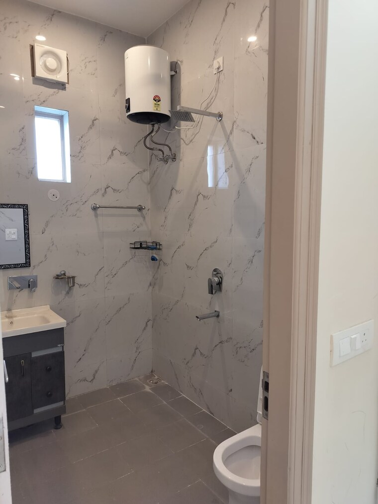 Bathroom, danda lakhond 3 Bedroom 81 Sq.Yd. Independent House In Danda Lakhond Dehradun 8968133