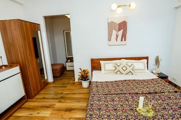 Bedroom in 3 BHK Apartment at Indosam75, Sector 75 – for Rent