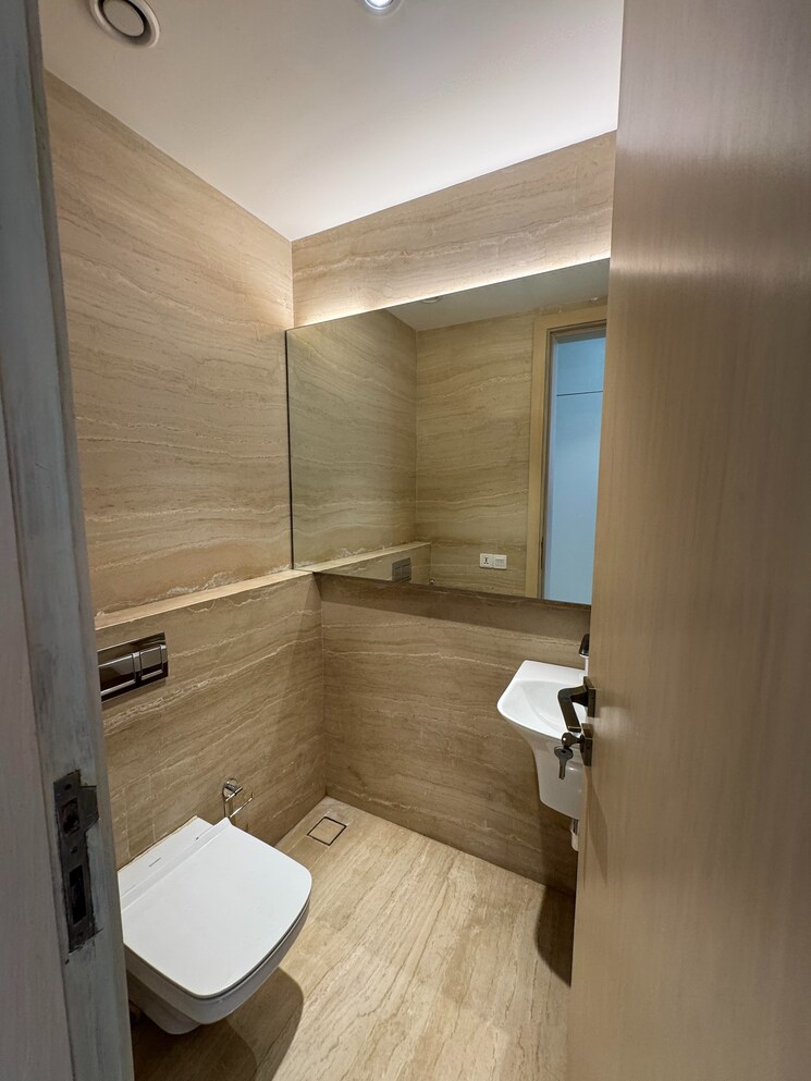 Bathroom, k-raheja-vivarea 4 Bedroom 2890 Sq.Ft. Apartment In Mahalaxmi Mumbai 8968149