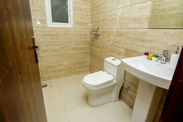 Bathroom in 3 BHK Apartment at JM Aroma, Sector 75 – for Rent