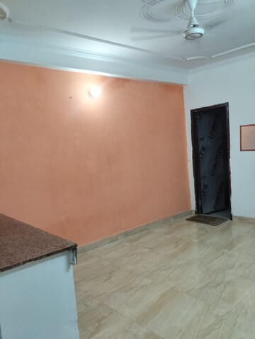Room in 1 BHK Builder Floor at Neb Sarai – for Rent