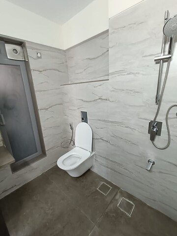 Bathroom in 4 BHK Apartment at Paradigm Artteza, Santacruz West – for Rent
