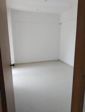 Room in 2 BHK Apartment at Naman Habitat, Andheri West – for Sale