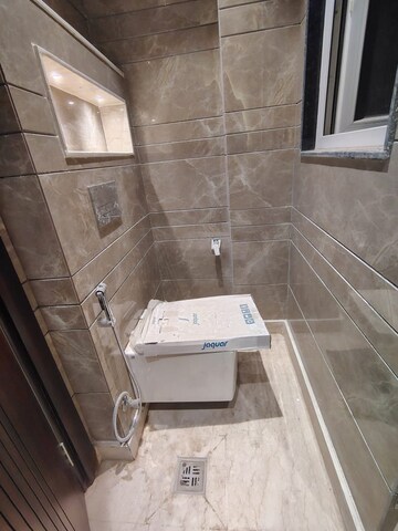 Bathroom in 3 BHK Builder Floor at Shivalik Colony – for Rent