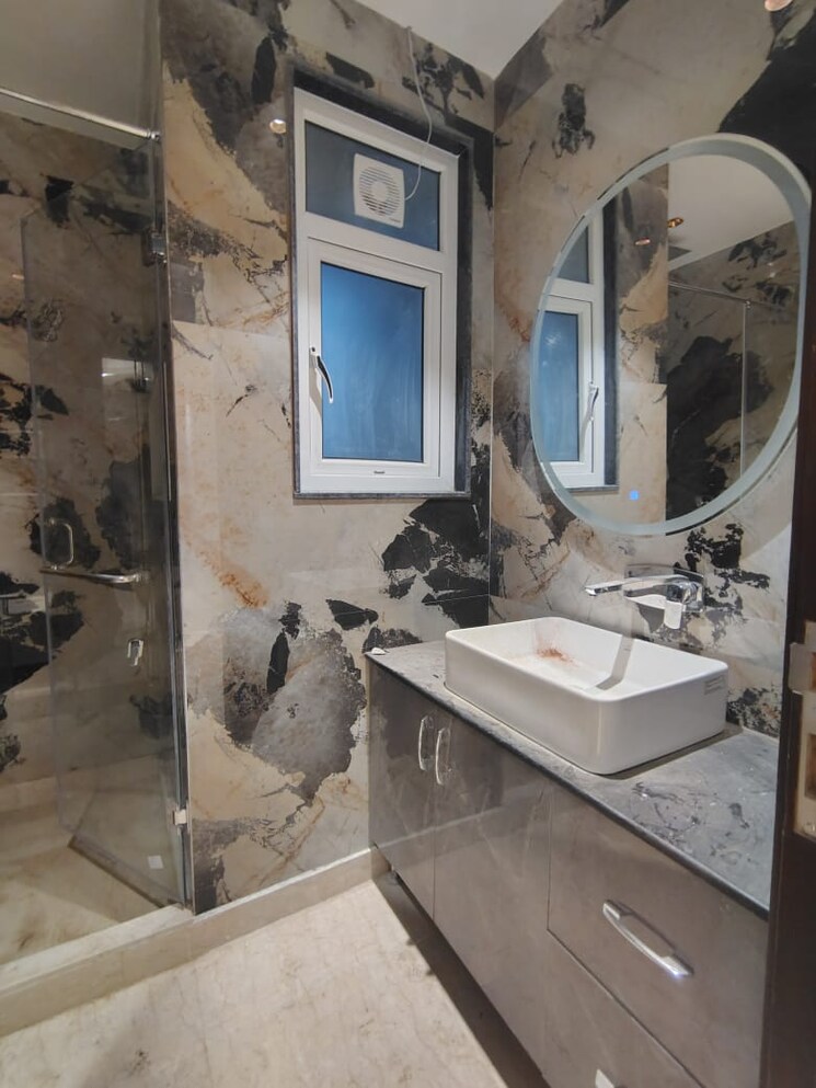 Living Room, shivalik colony 3 Bedroom 1800 Sq.Ft. Builder Floor In Shivalik Colony Delhi 8968239