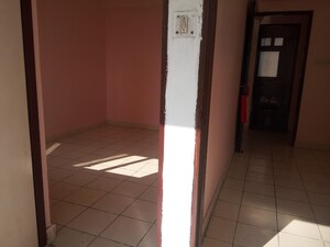 Room in 2 BHK Apartment at Shrachi Greenwood Elements, Rajarhat New Town – for Sale