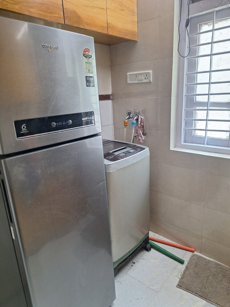 Balcony, andheri east Pg For Girls In Andheri East 8968378