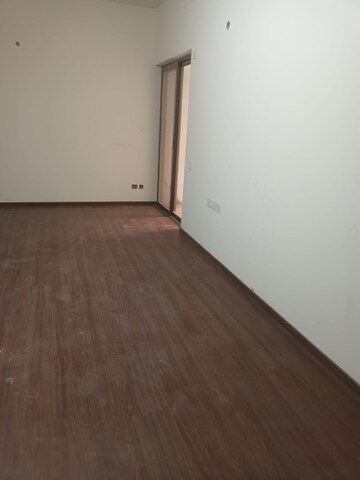 Room in 6+ BHK Apartment at Century Renata, Richmond Town – for Sale