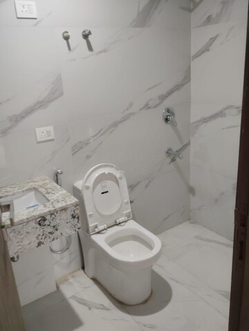 Bathroom in 3 BHK Apartment at M3M Soulitude, Sector 89 – for Rent
