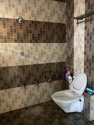 Bathroom in 3 BHK Villa at Motera – for Sale