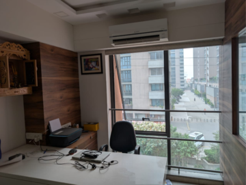  Office Space For Rent in Thaltej