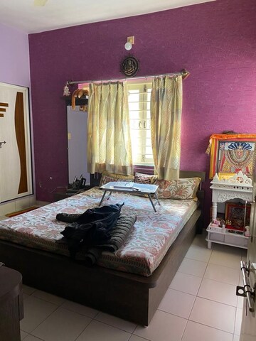 Master Bedroom in 3 BHK Villa at Motera – for Sale