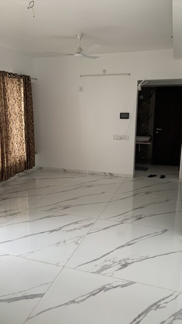 Room in 2 BHK Apartment at Rahul Arcus, Baner – for Rent