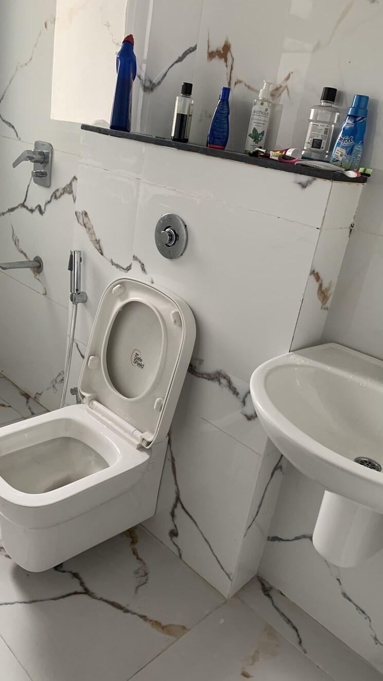 Bathroom, rahul-arcus 2 Bedroom 942 Sq.Ft. Apartment In Baner Pune 8968377