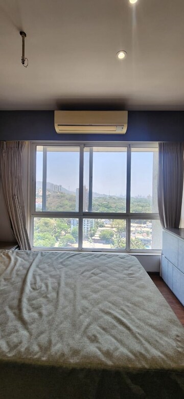 Bedroom in 5 BHK Apartment at Supreme Epitome, Chembur – for Rent