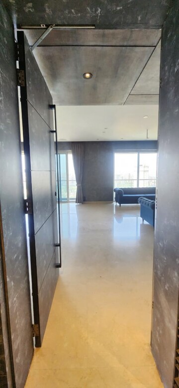 Furnished Amenities in 5 BHK Apartment at Supreme Epitome, Chembur – for Rent