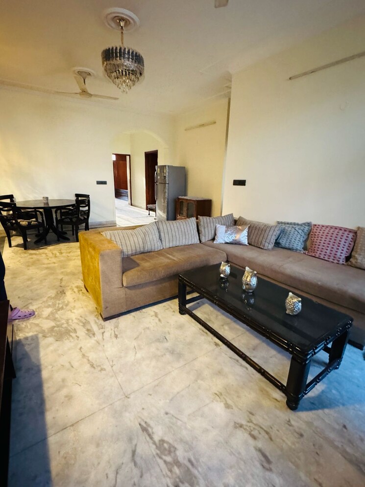 Bedroom, dlf phase ii 3 Bedroom 215 Sq.Yd. Builder Floor In Dlf Phase ii Gurgaon 8968254