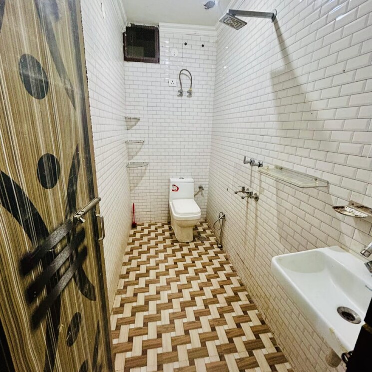 Team Area, risland-sky-mansion 1 Bedroom 500 Sq.Ft. Builder Floor In Chattarpur Delhi 8968456