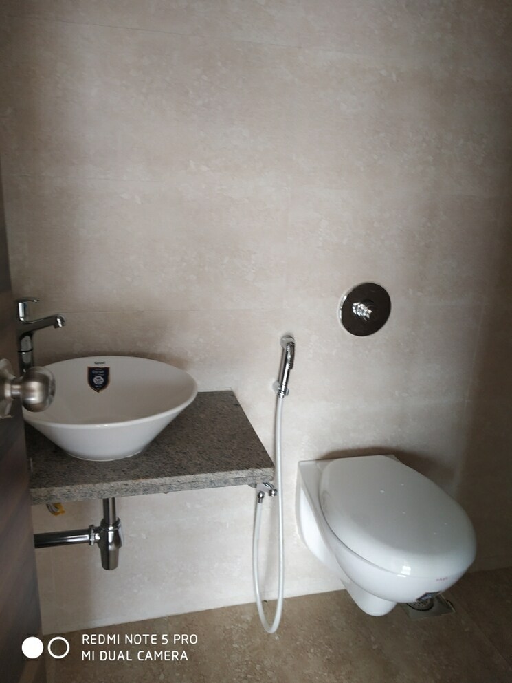 Bathroom, metropolis-aquaris-phase-1 1 Bedroom 600 Sq.Ft. Apartment In Kasarvadavali Thane 8968447