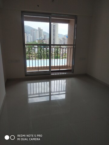 Room in 1 BHK Apartment at Metropolis Aquaris Phase 1, Kasarvadavali – for Rent