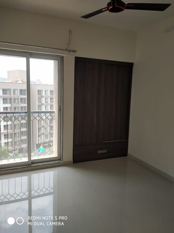 Room in 2 BHK Apartment at Squarefeet Ace Square, Ghodbunder Road – for Rent