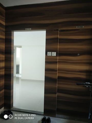 Room in 2 BHK Apartment at Squarefeet Ace Square, Ghodbunder Road – for Rent