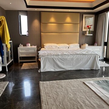 Bedroom in 4 BHK Apartment at Lodha Trump Tower, Worli – for Rent
